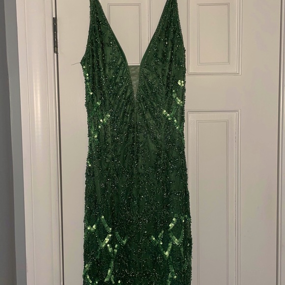 Stunning Primavera 3903 evening gown in sage. - Picture 6 of 6